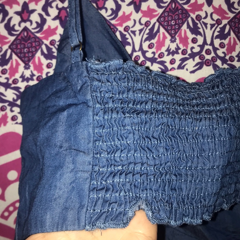 Lulu’s Crop Top - Picture 4 of 5